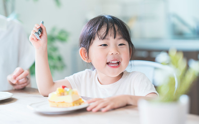 小児歯科コラム_「よく噛むこと」がお口の健康に繋がります